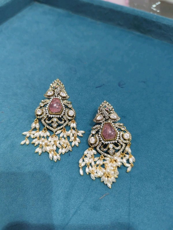 Victorian Pendentsrt  - Pink
