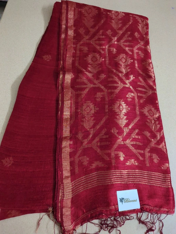 Pure Handloom Matka Weaving  - Red