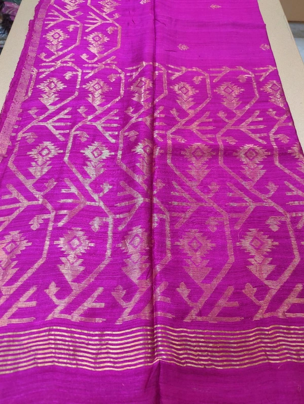 Pure Handloom Matka Weaving  - pink