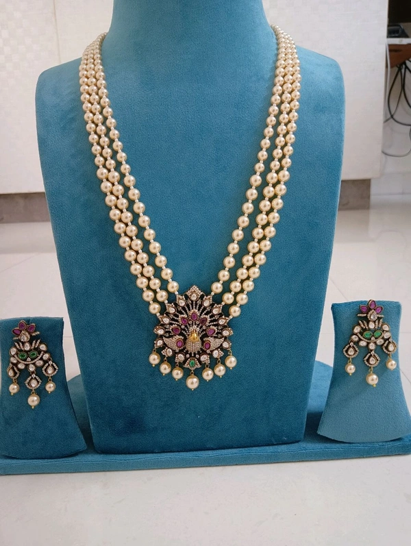 Swarovski Long Mala With Victorian Pendant And Earrings  - HD