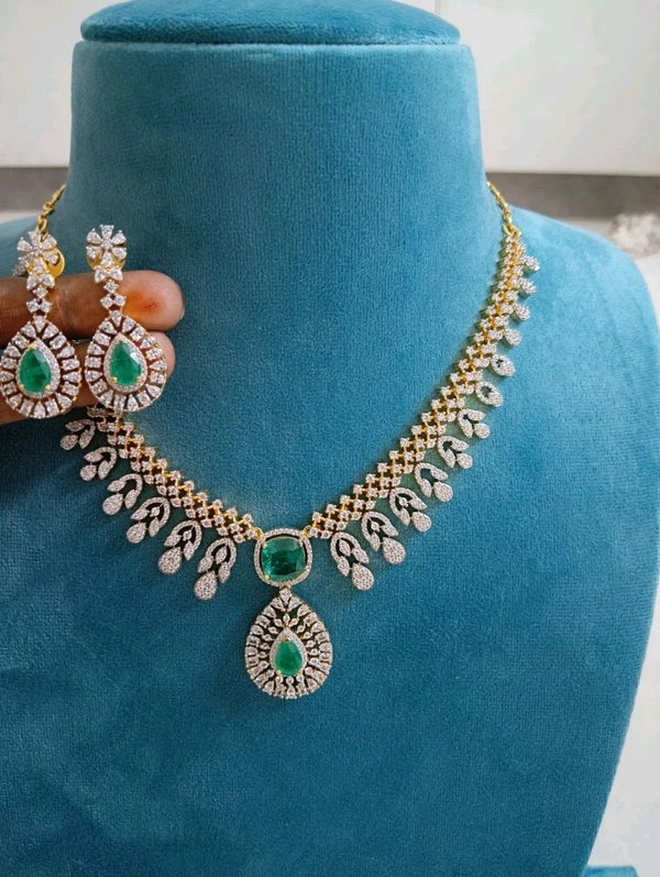Diamond Replica neckset