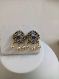 Victorian Pendant With Eartops 