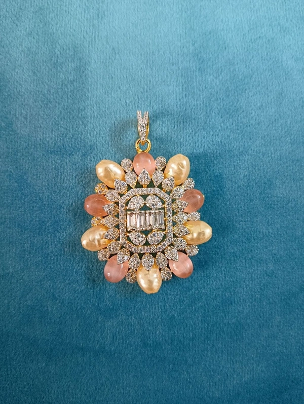 Coral And Swarovski Pendant  - HD, pink