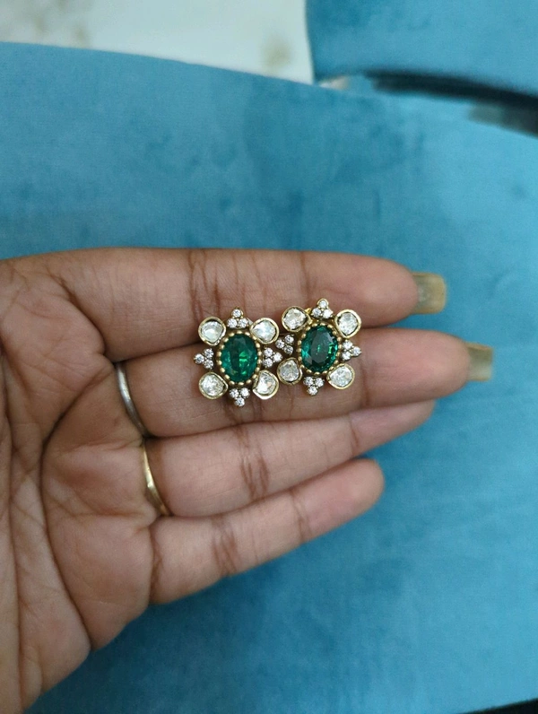 Victorian Studs  - Vz, green
