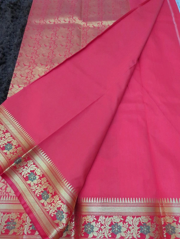 Fancy Beneras - red