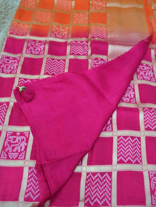 Dala Weaving Sares - pink colour orange
