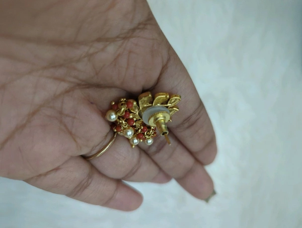 Earrings - Vz, Red