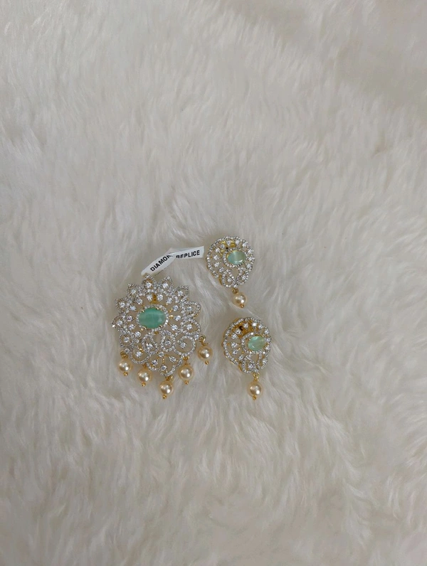 Diamond Replica Pendant And Eartops  - Vz, Jungle Mist