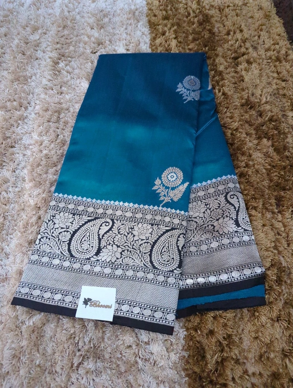 Pure Handloom Raw Mango  - Te Papa Green
