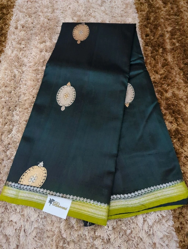 Pure Handloom Raw Mango Small Boardes  - dark green