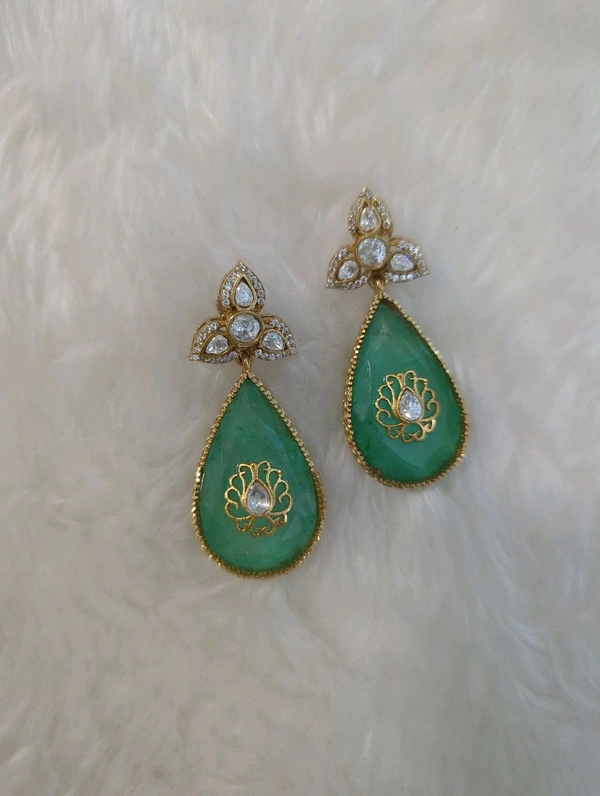 Real Mossonite Earrings  - Vz