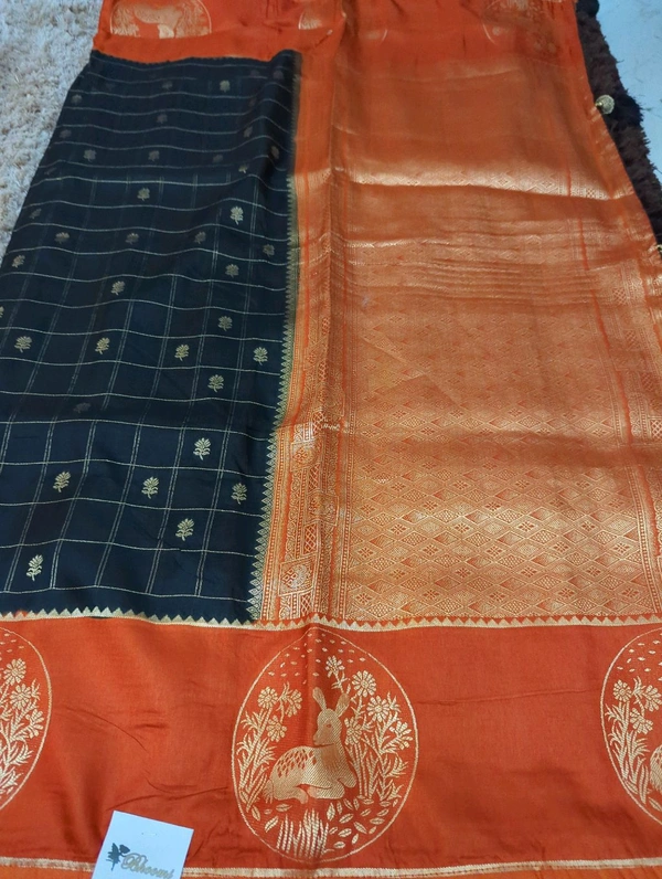 Designer Dola - Black