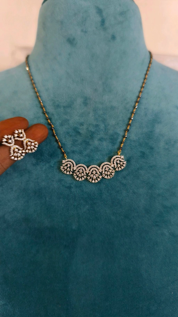 Black Diamonds With Diamond Replica Pendant And Eartops - 17 Inches