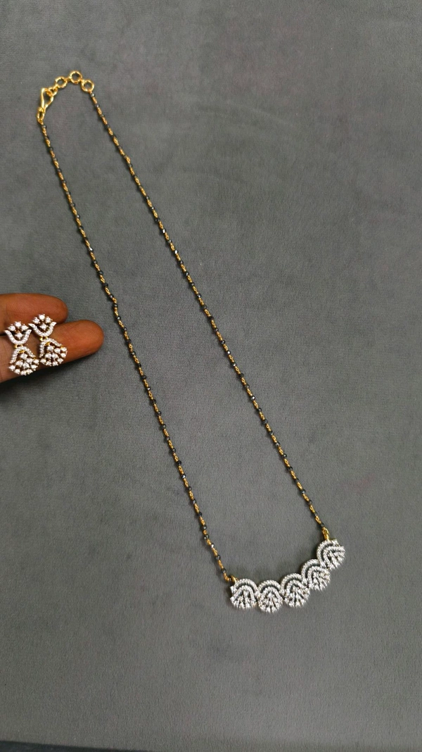 Black Diamonds With Diamond Replica Pendant And Eartops - 17 Inches