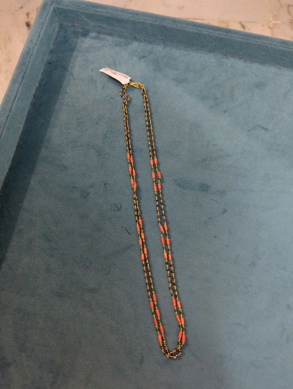 Black Diamonds With Pipe Corals And Emeralds - 2 Lines 18 Inches, Vz
