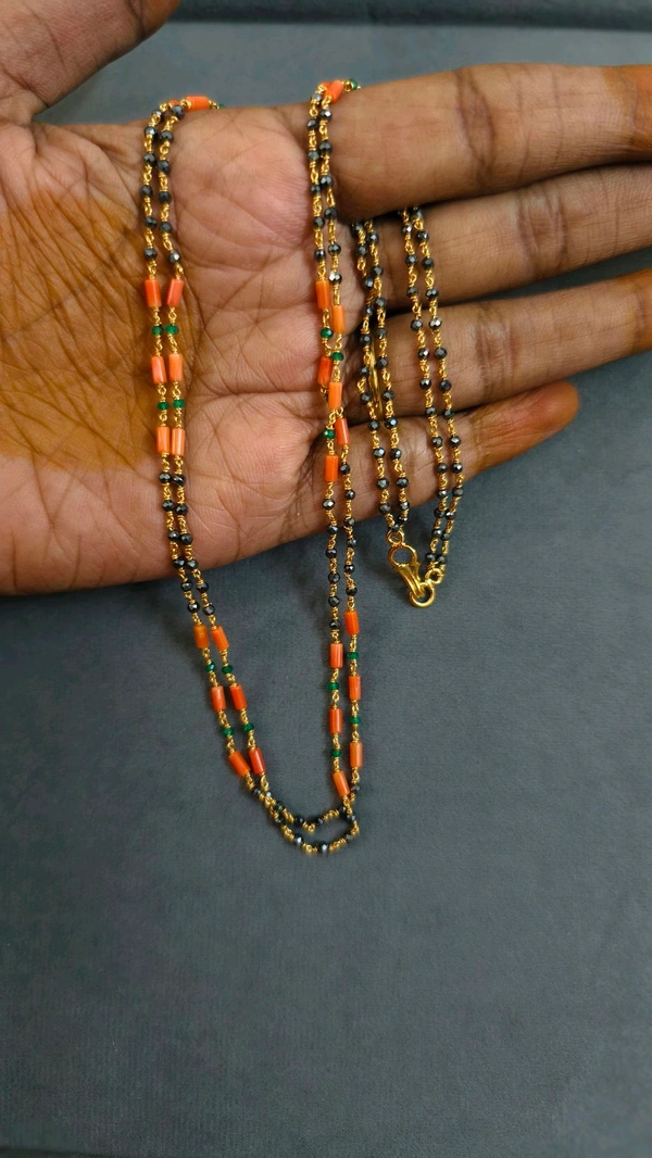 Black Diamonds With Pipe Corals And Emeralds - 2 Lines 18 Inches
