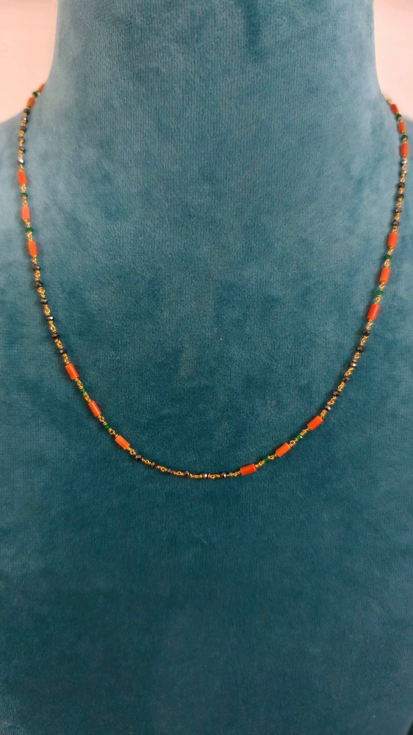 Black Diamonds With Pipe Corals And Emeralds - Single Line