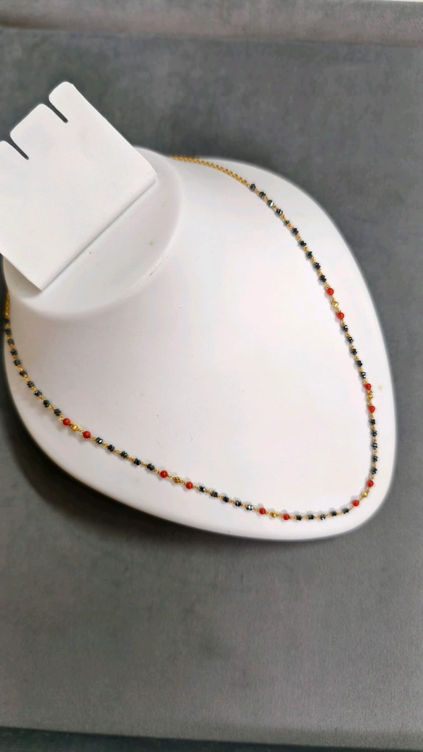 Black Diamonds With Corals,Single Line  - 18 Inches