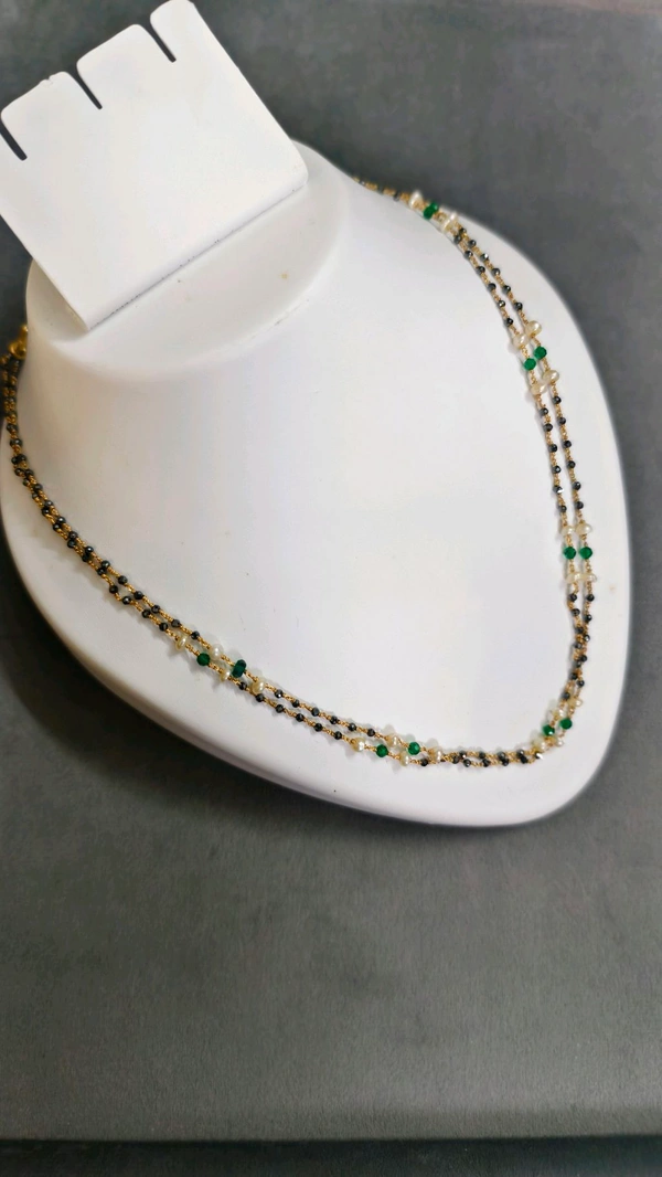 Black Diamonds With Real Pearls And Manulu,2 Lines - Green, 18 Inches