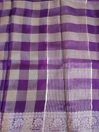 Dola Checks - purple