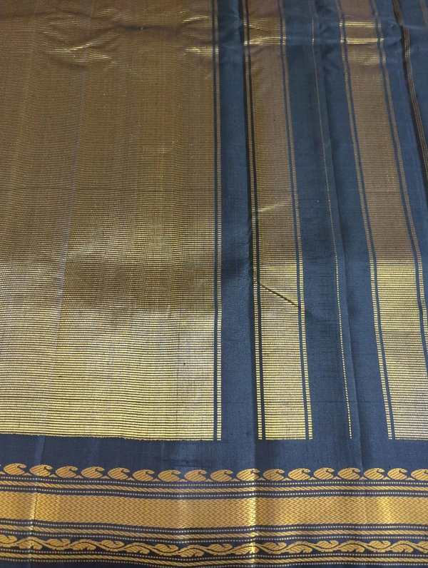 Pure Handloom Gadwal Pattu  - Mint Green