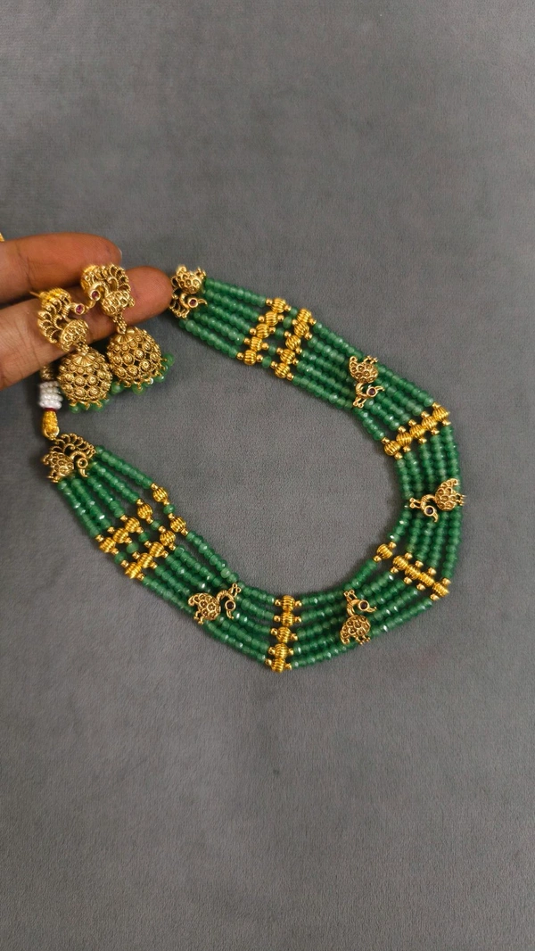 Beads Neckset