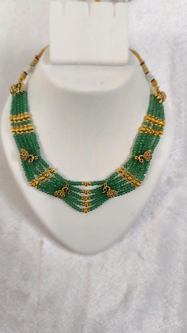 Beads Neckset