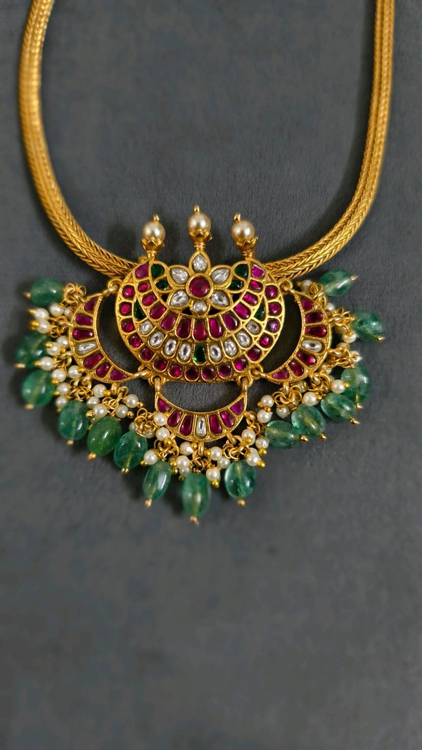Naan Patti Chain With Jadau Kundan Pendant 