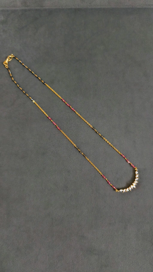 Black Diamonds With Pink Manulu - 16 Inches