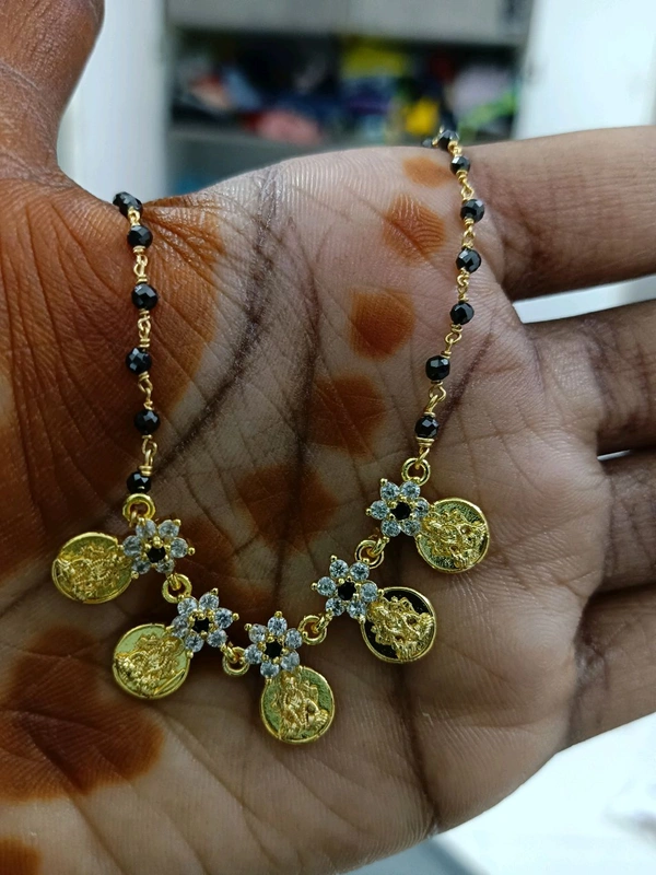 Black Diamonds With Kasu Pendant 