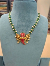 Desinger Jades Set