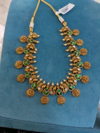 Premium Nakshi Jadua Kundan N. Set - Vz, green