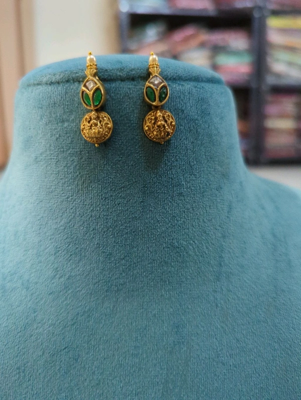 Premium Nakshi Jadua Kundan N. Set - Vz, green