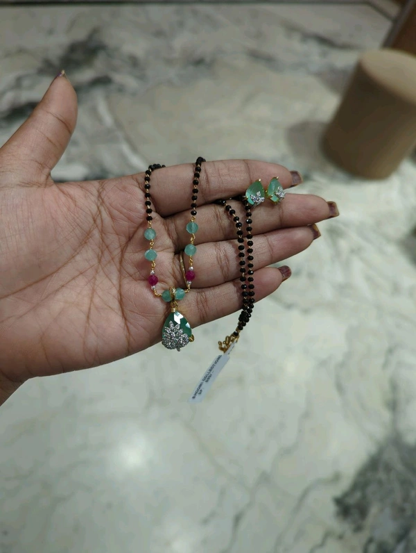 Diamond Copy Black Beads 