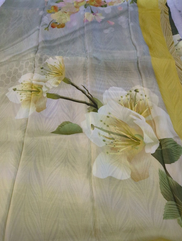 Pure Crepe With Digital  - Silver and yellow