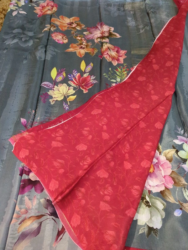 Pure Crepe With Digital  - Gray and red
