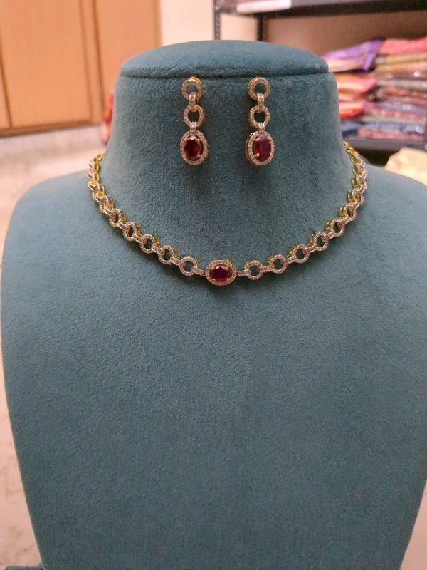 Diamond Copy Neck Set  - Vz, Maroon