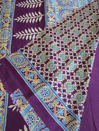 Model Silk Digital  - purple