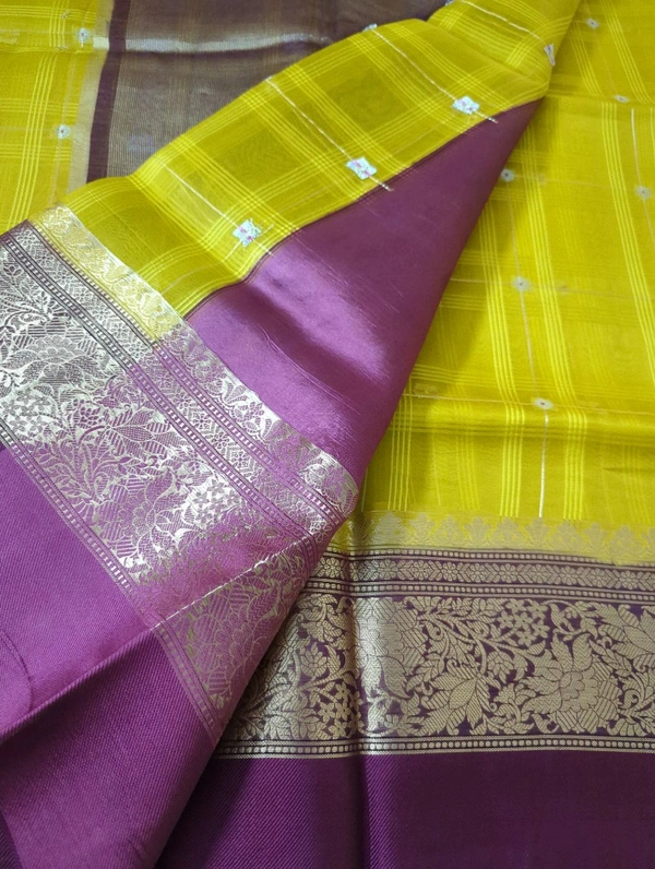 Pure Handloom Organza With Pure Raw Mango Blouse  - Maroon