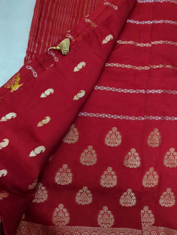 Dola Crepe Weaving  - Red