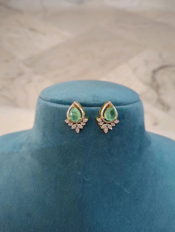 Beautiful Diamond Copy Stud's  - Vz