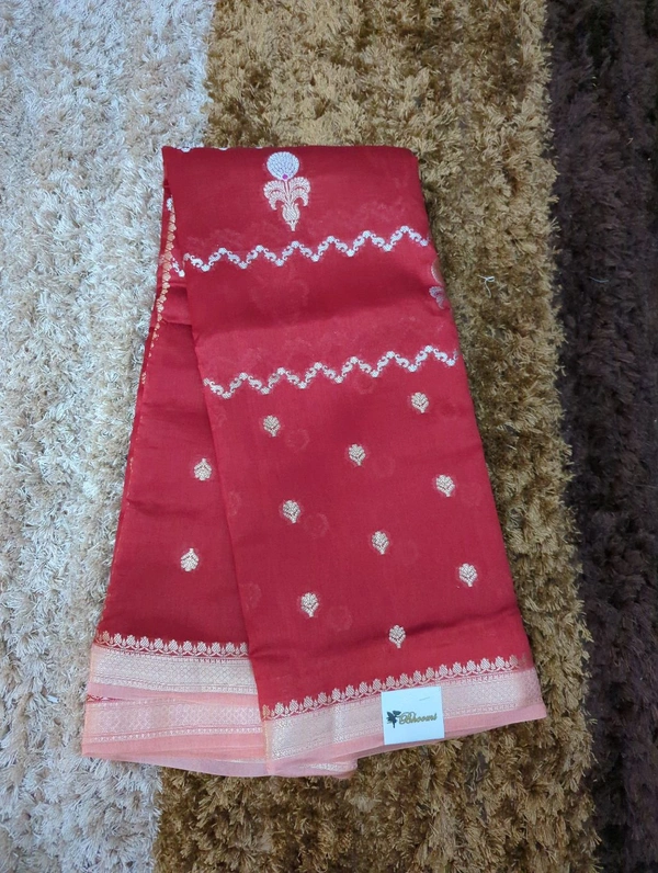 Pure Munga Designer - Bright Red