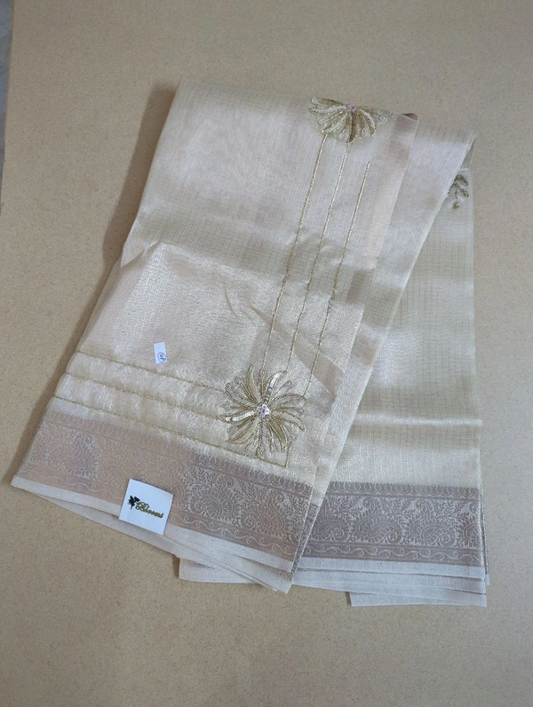 kota tissue hand work