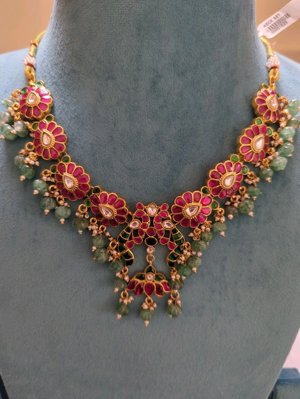 NECK SET