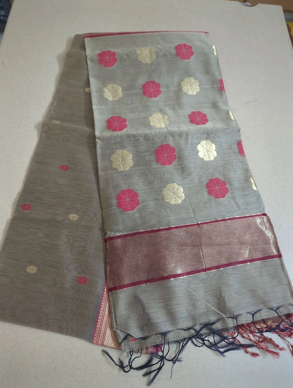 pure handloom maheswari - Shadow