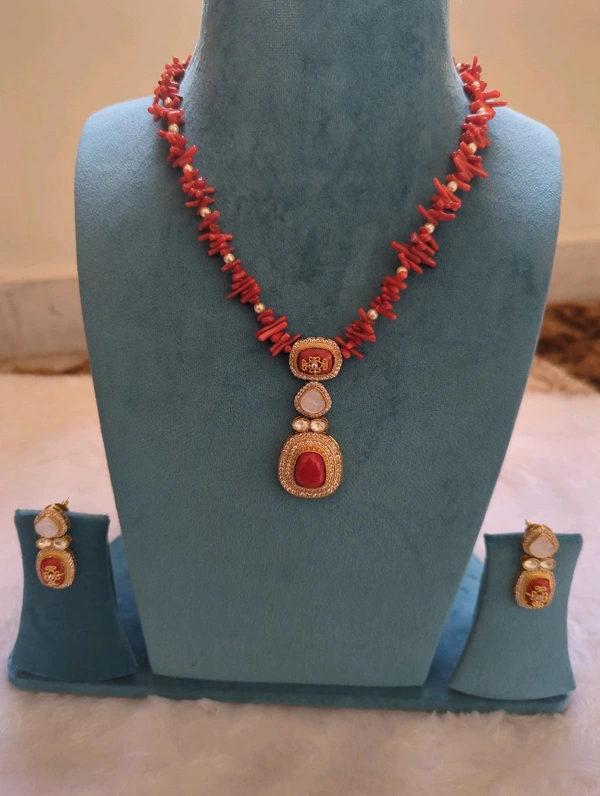 NECK SET WITH EAR RING - Red