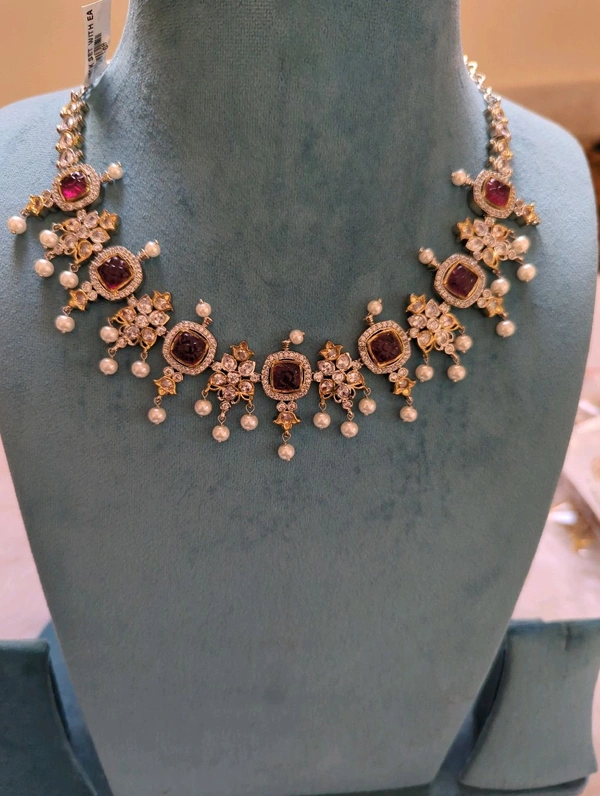 NECK SET WITH EAR RING - Red