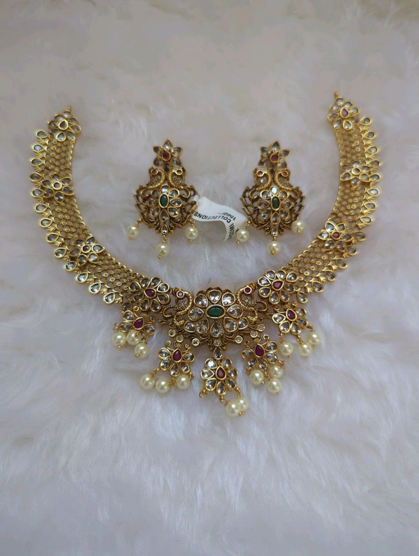 NECK SET WITH EAR RING - green
