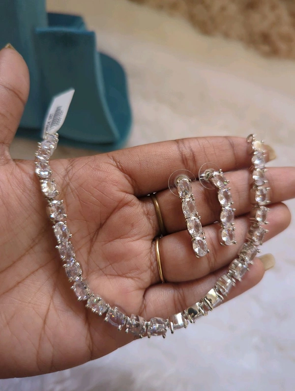 NECK SET