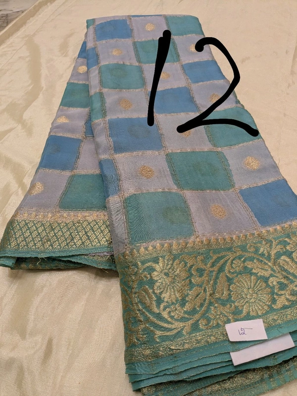 Russian Chinnon - pine green 12